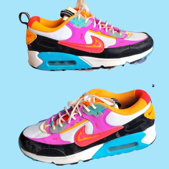 Nike Shoes - Nike Air Max 90 Futura SE shoes sneakers rare women’s  8.5